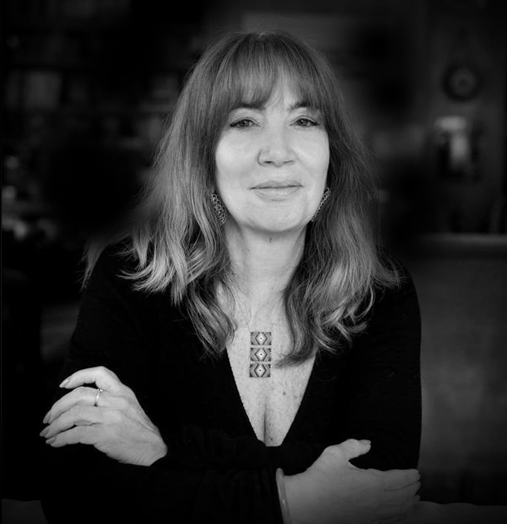 María