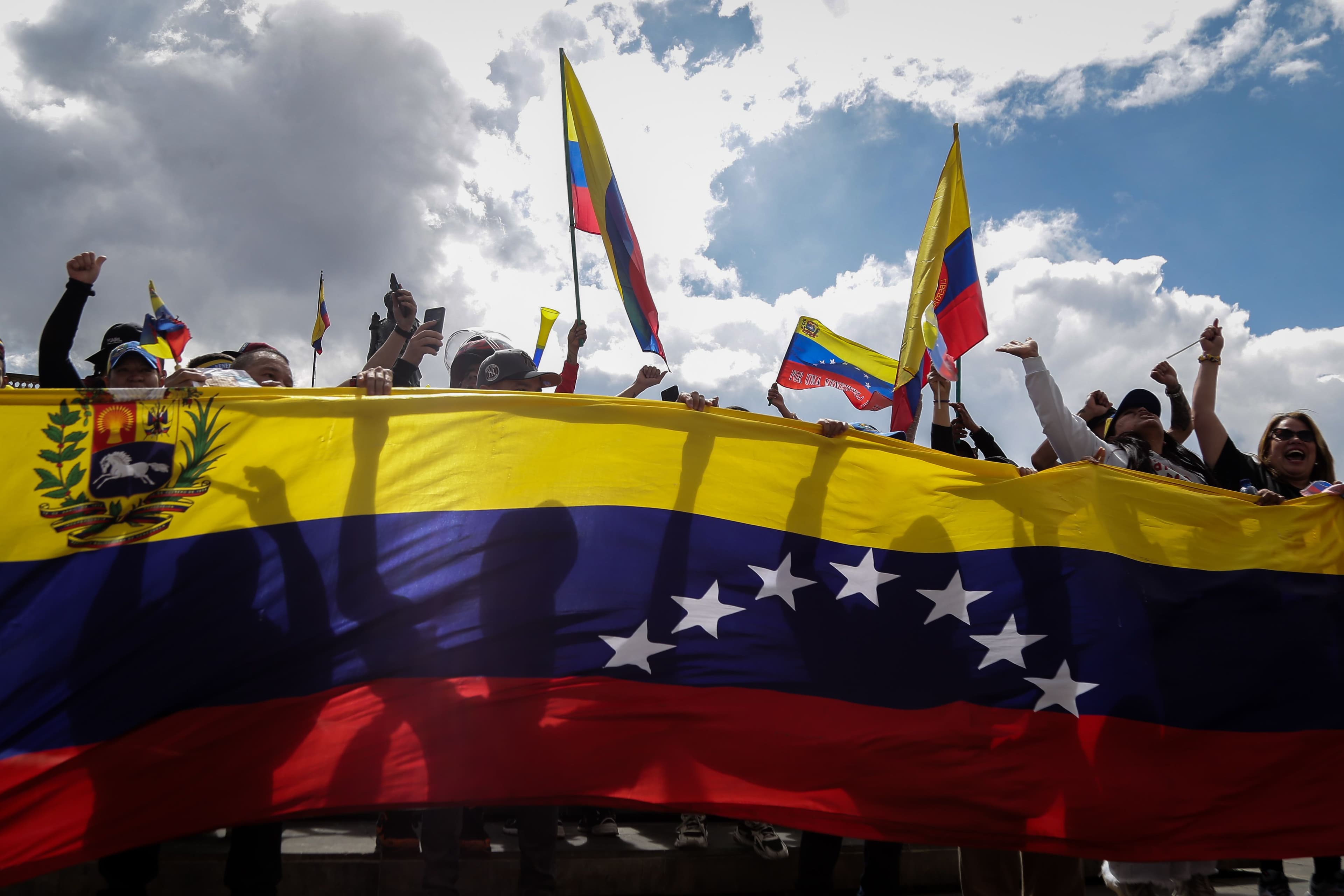 España aplicará nuevas reglas migratorias que pondrán fin a los permisos humanitarios para venezolanos. Créditos: Colprensa
