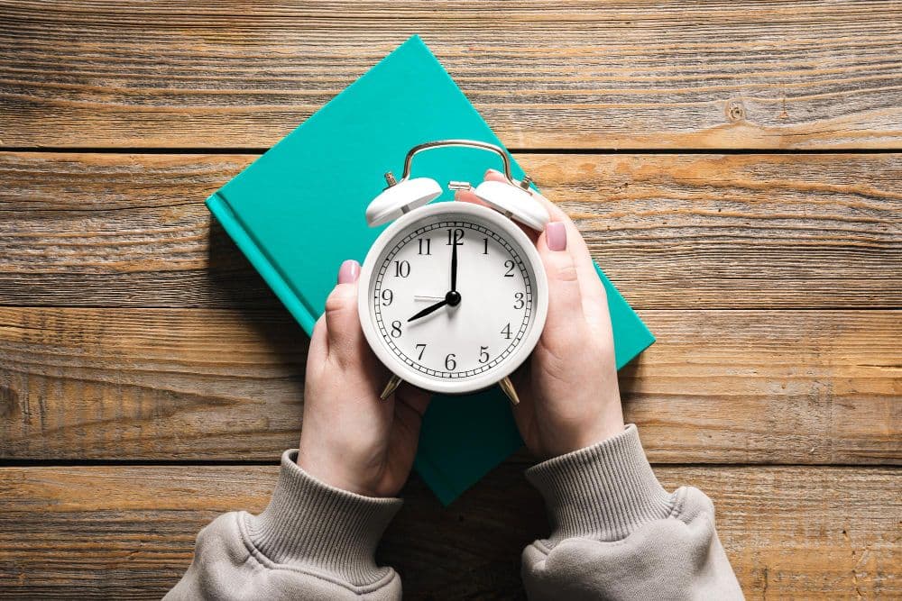 Hora Gaviria: ¿por qué quieren adelantar una hora los relojes en Colombia y es realmente eficaz esa medida? Hora Gaviria: ¿por qué quieren adelantar una hora los relojes en Colombia y es realmente eficaz esa medida?