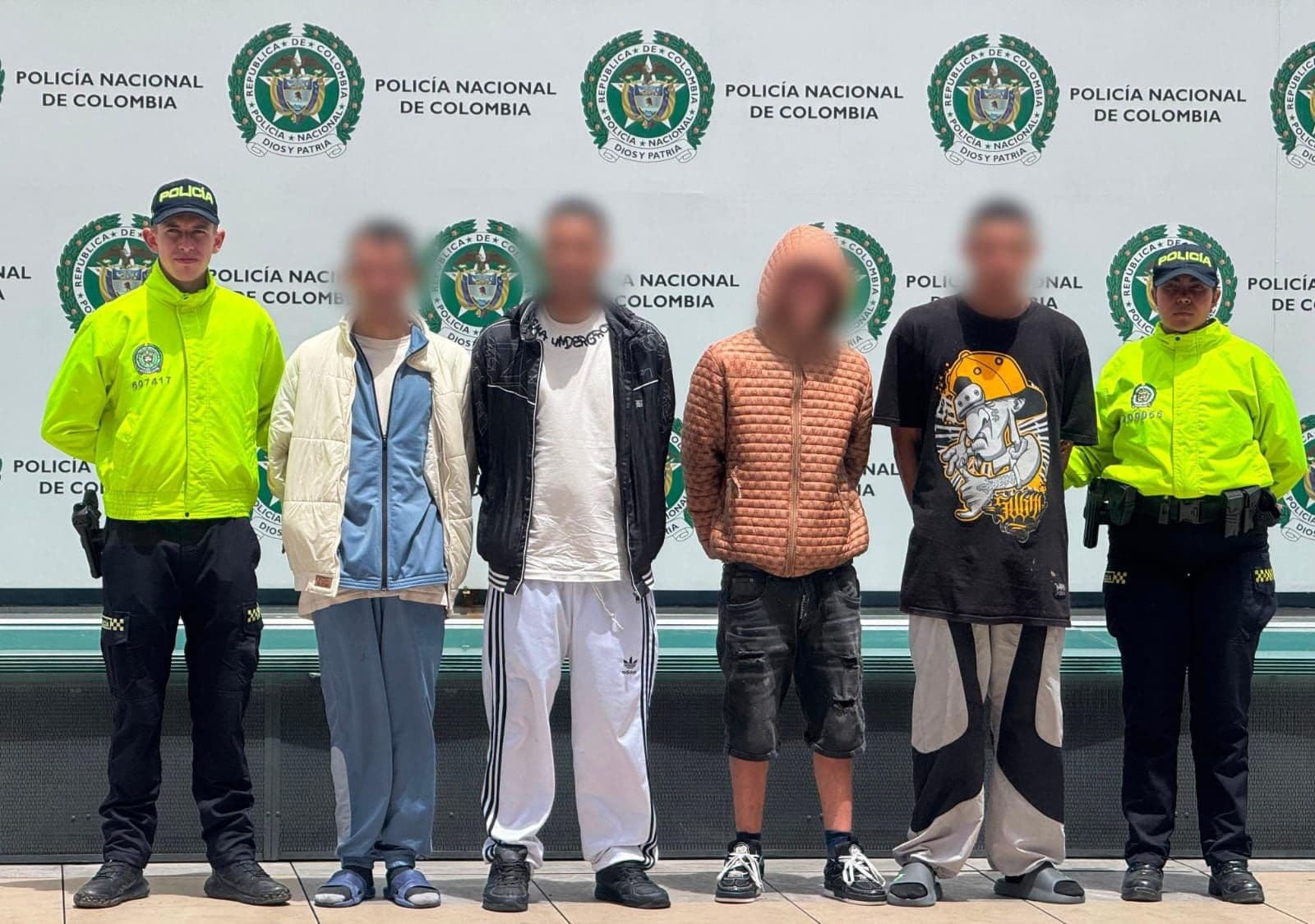 Escondían marihuana entre los árboles y bajo tierra para evadir los controles de la Policía