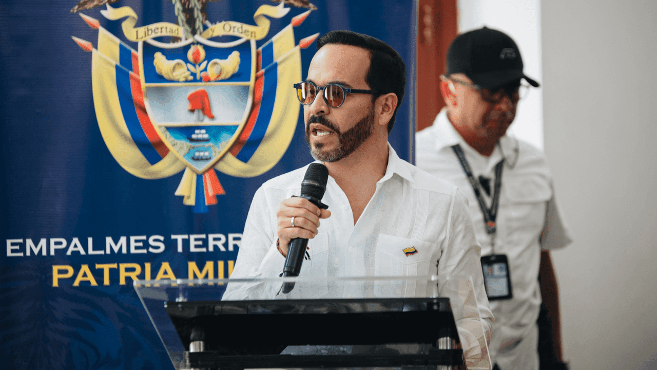 Abelardo de la Espriella ordena preparar operativo para capturar o "dar de baja" a alias Bendito Menor tras polémica caravana en Riohacha