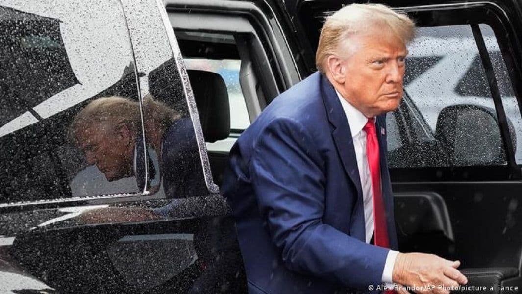 photologuephotos2023-08trump_0jpg