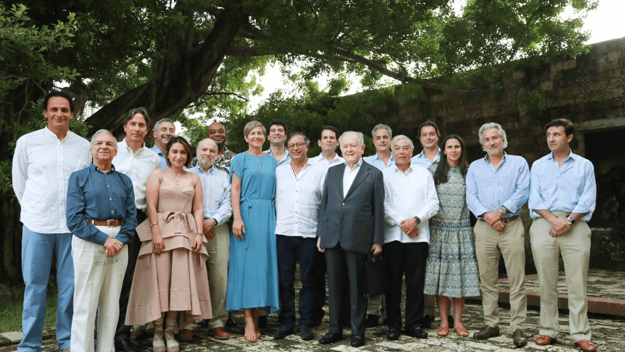 photologuephotos2023-11renuion_petro_y_empresariospng