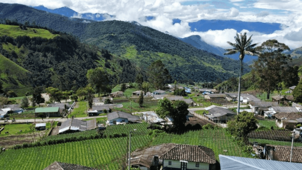 photologuephotos2024-04balance-restitucion-de-tierras-petro-duquepng