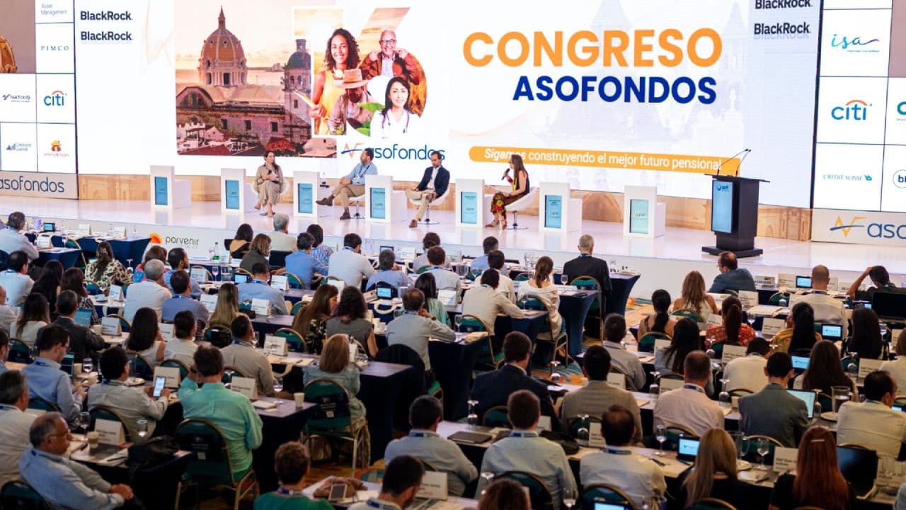 photologuephotos2024-06asofondos_defiende_comision_reforma_pensionaljpg
