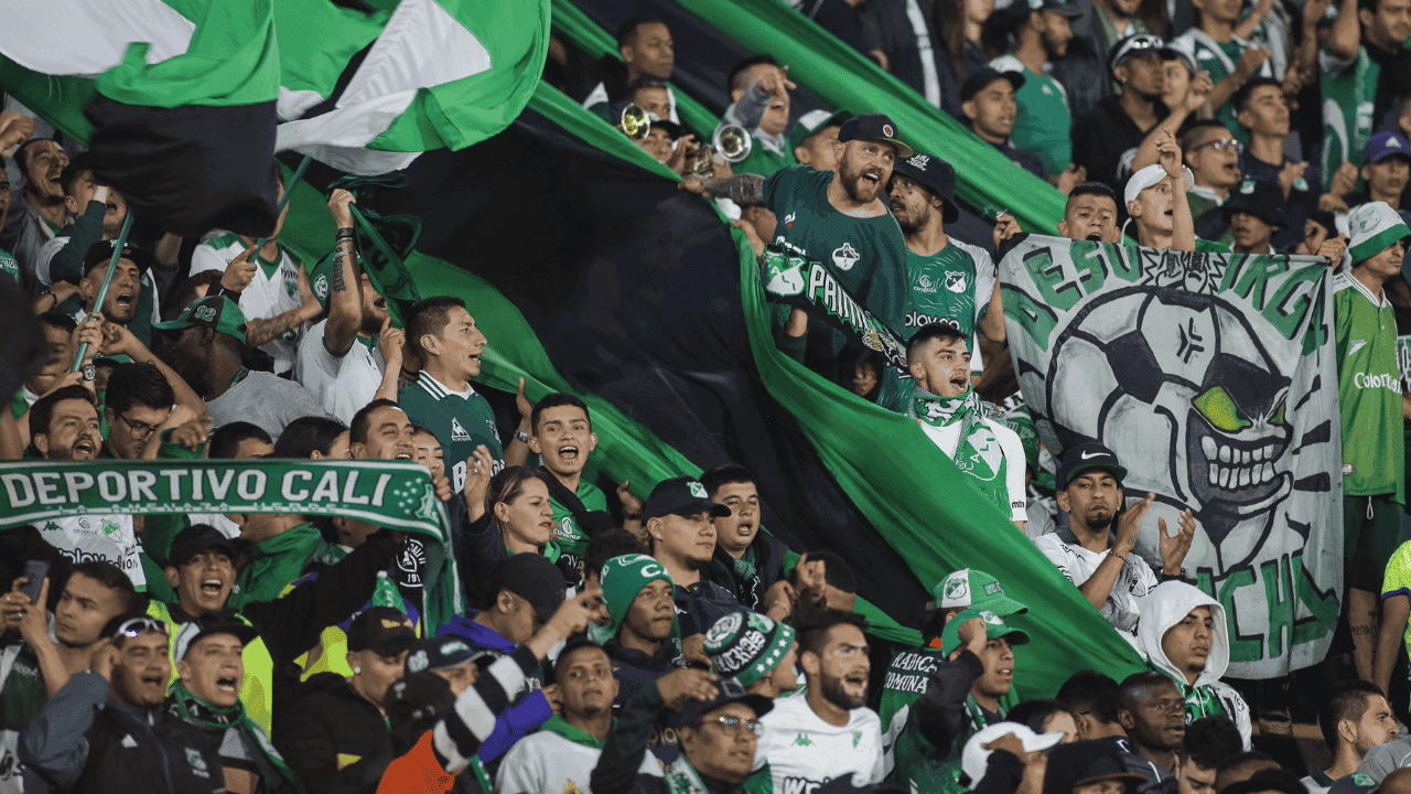 photologuephotos2024-08foto_de_la_hinchada_del_deportivo_calipng