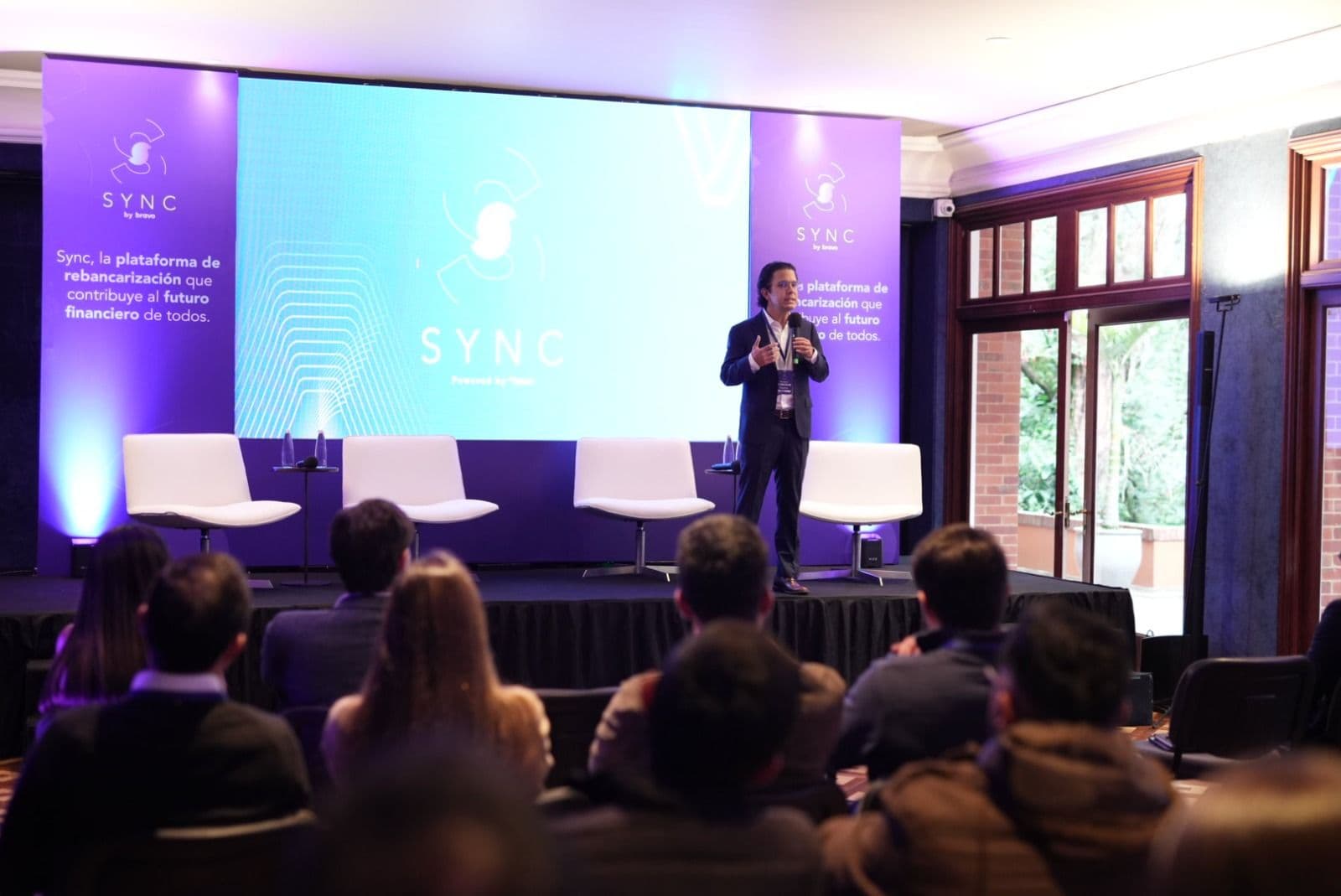 photologuephotos2024-07sync2jpg