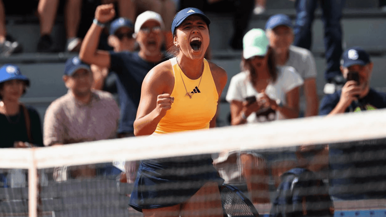 photologuephotos2024-07maria_camila_osorio_se_lleva_el_partido_tras_dos_horaspng