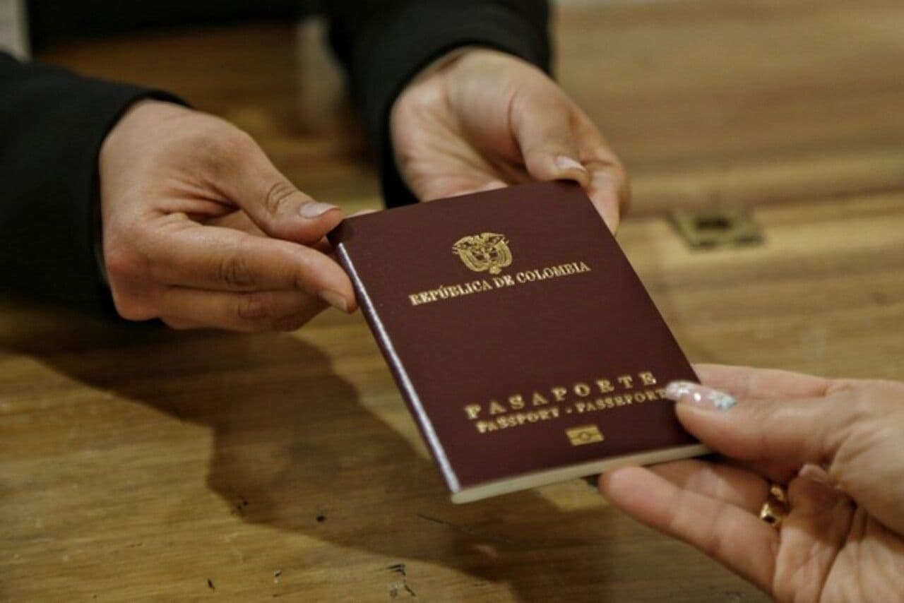photologuephotos2025-07pasaporte_2jpg