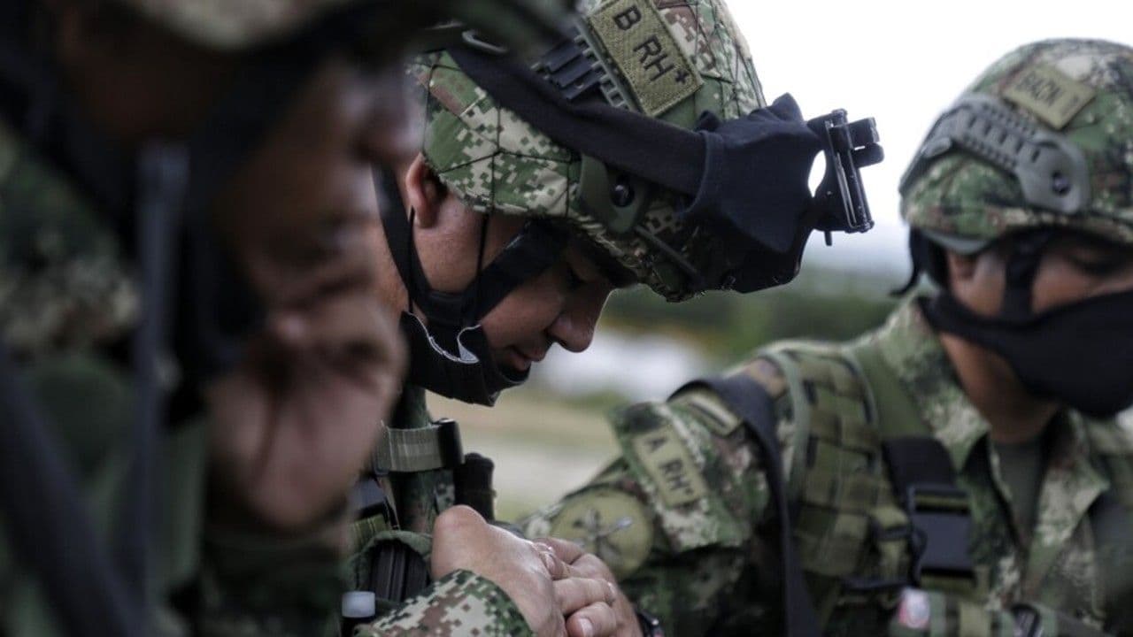 photologuephotos2025-07militares_0_2jpg