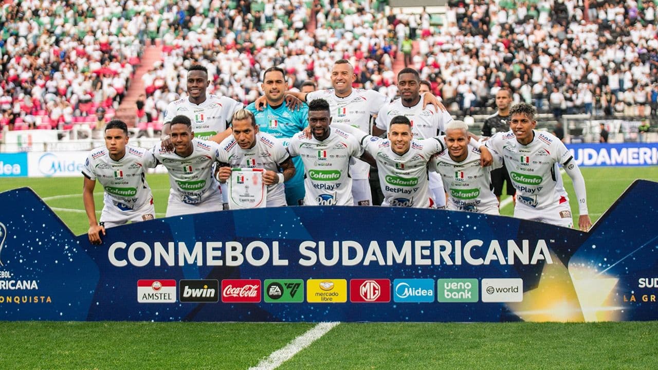 Once Caldas semifinalista en Sudamericana