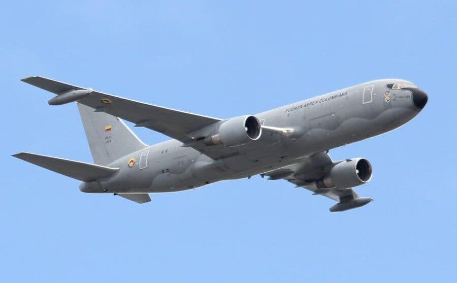 Avión 4