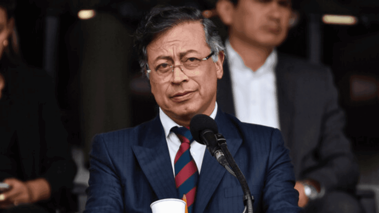 Gustavo Petro__