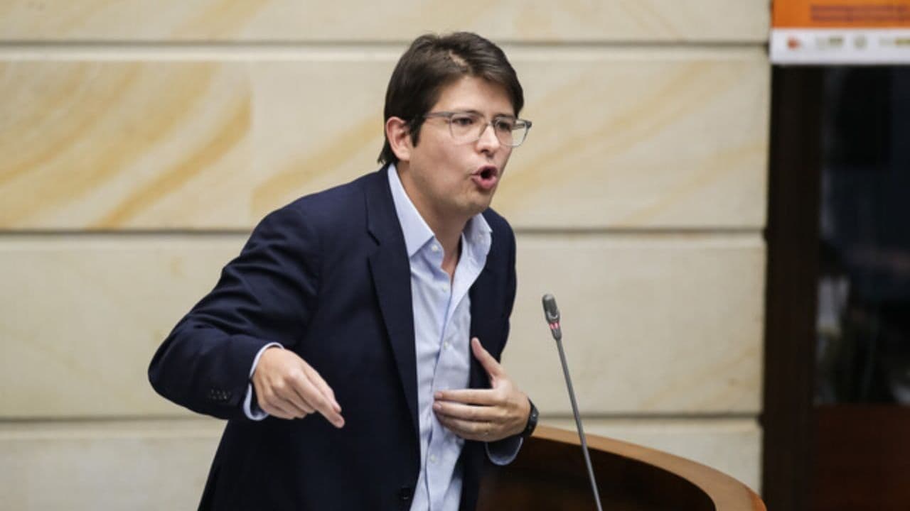 Miguel Uribe Turbay, exsenador