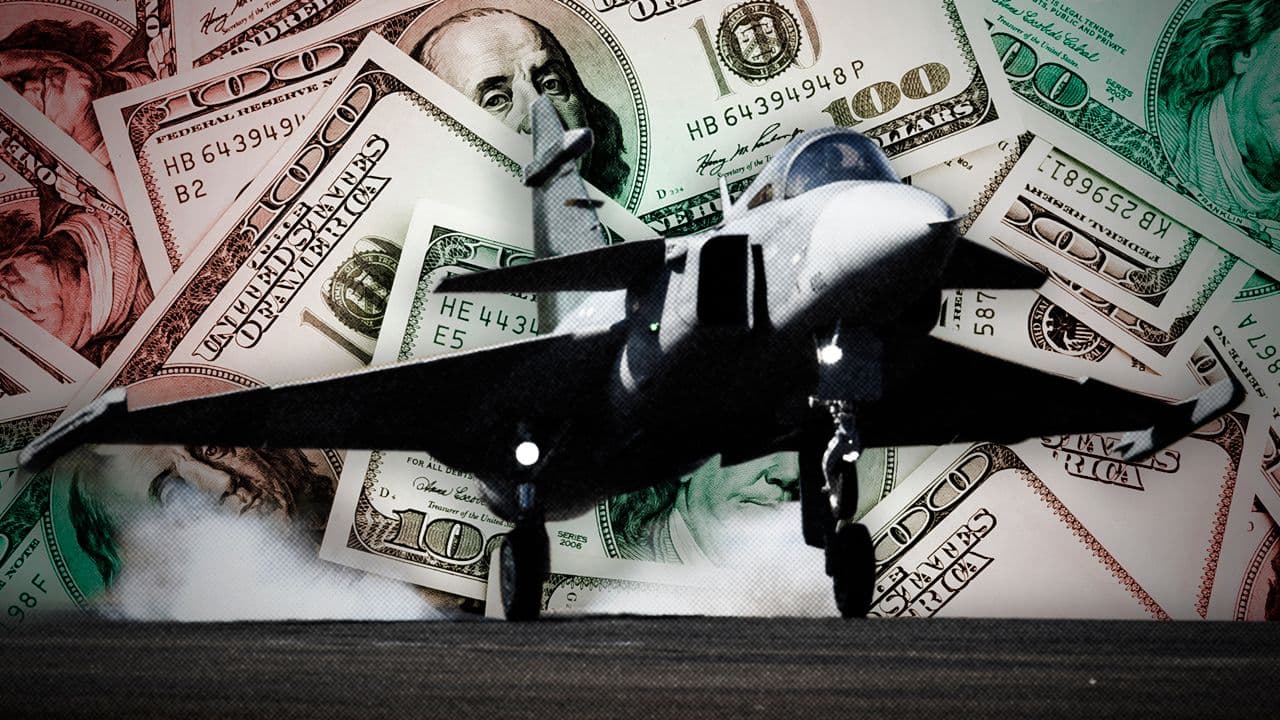 El gasto adicional para los aviones Gripen