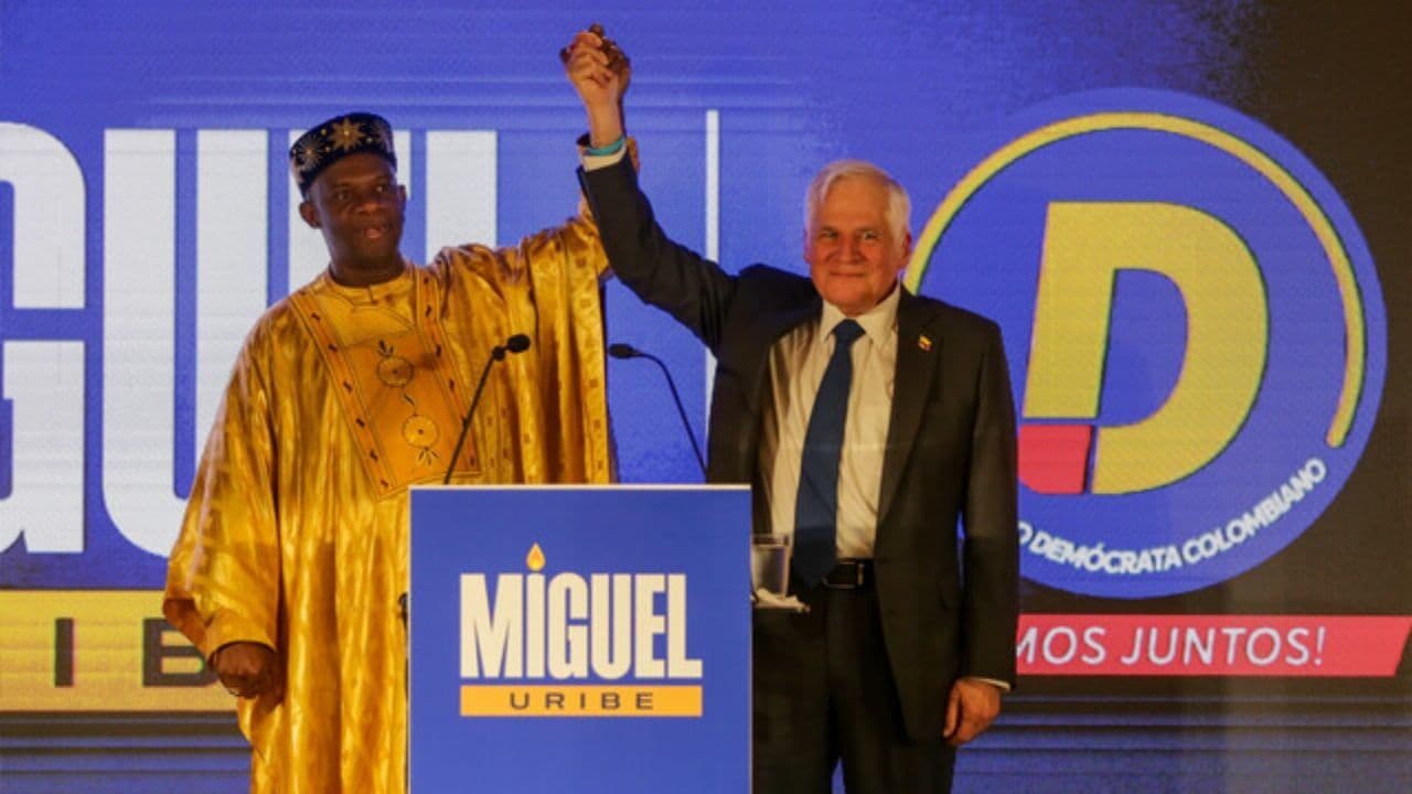 Miguel Uribe Londo relanza campaña 2