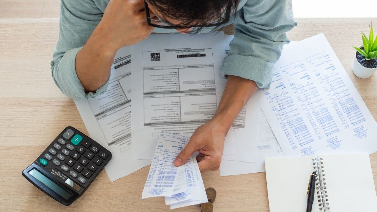 Por la emergencia económica, el Gobierno decretó nuevos impuestos. Créditos: Freepik