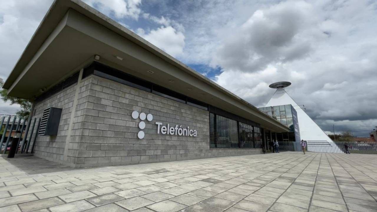photologuephotos2024-07millicom_busca_expandirse_negocia_compra_de_acciones_en_telefonica_y_tigoune_colombiajpg