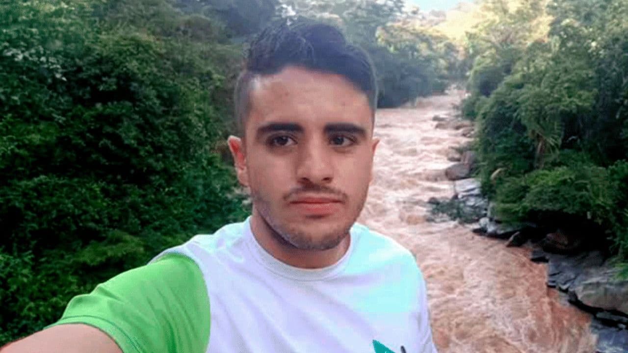 Periodista Mateo Pérez 2