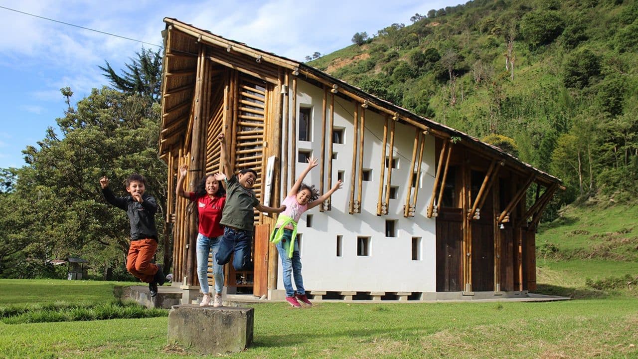 Biblioteca Casa del Pueblo en Guanacas