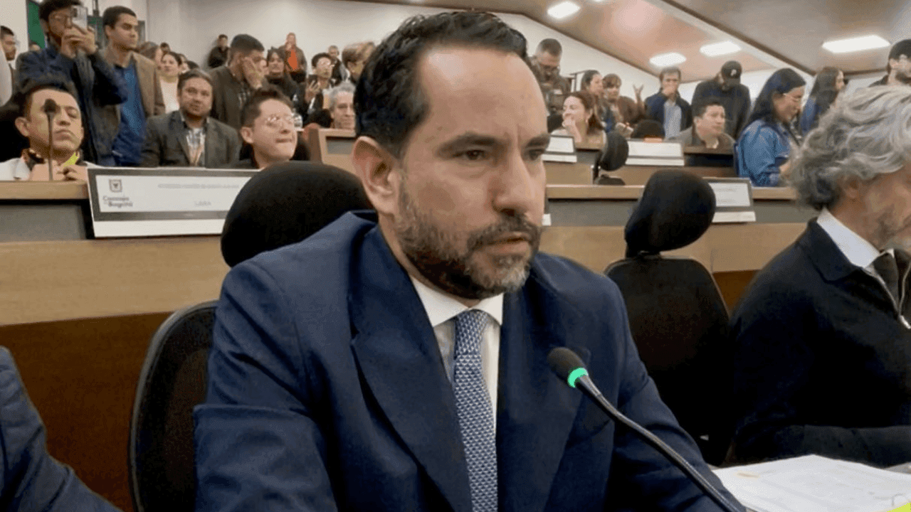 Delincuentes ingresaron a la vivienda del concejal Rolando González en Chapinero Delincuentes ingresaron a la vivienda del concejal Rolando González en Chapinero
