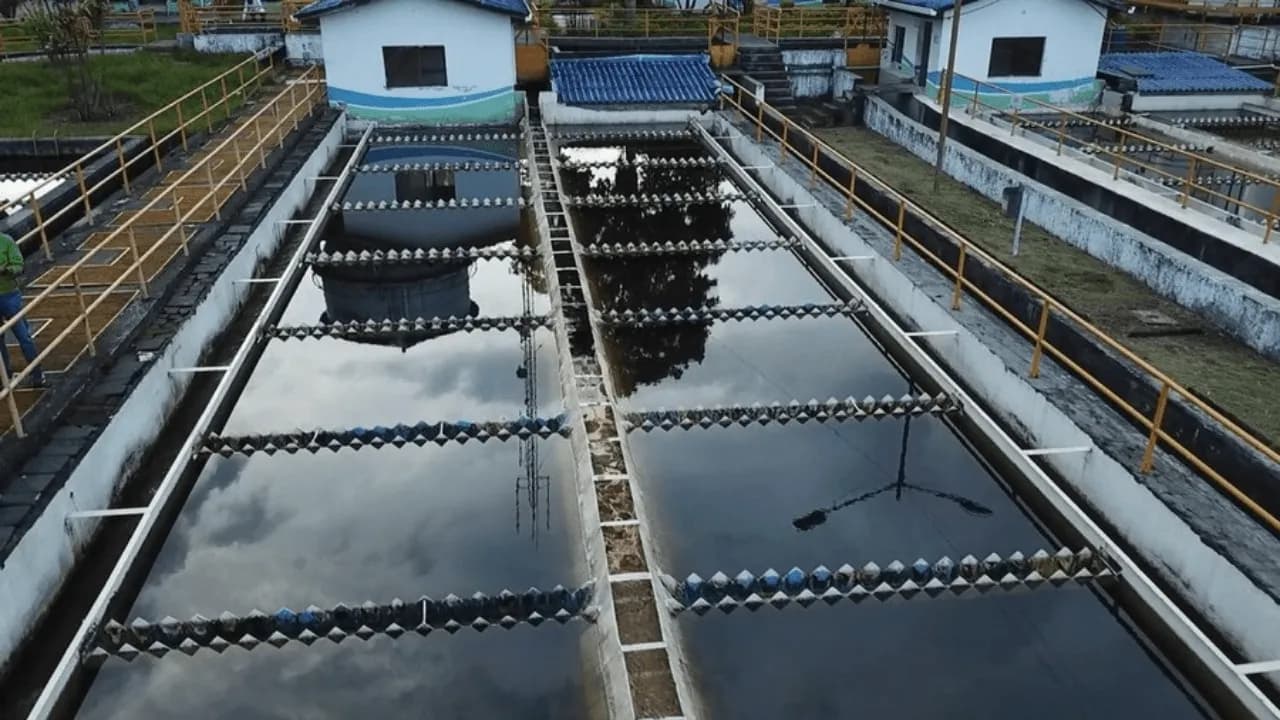 La polémica entre la ANLA, el Acueducto y el Gobierno por un proyecto de reutilización de agua durante el racionamiento