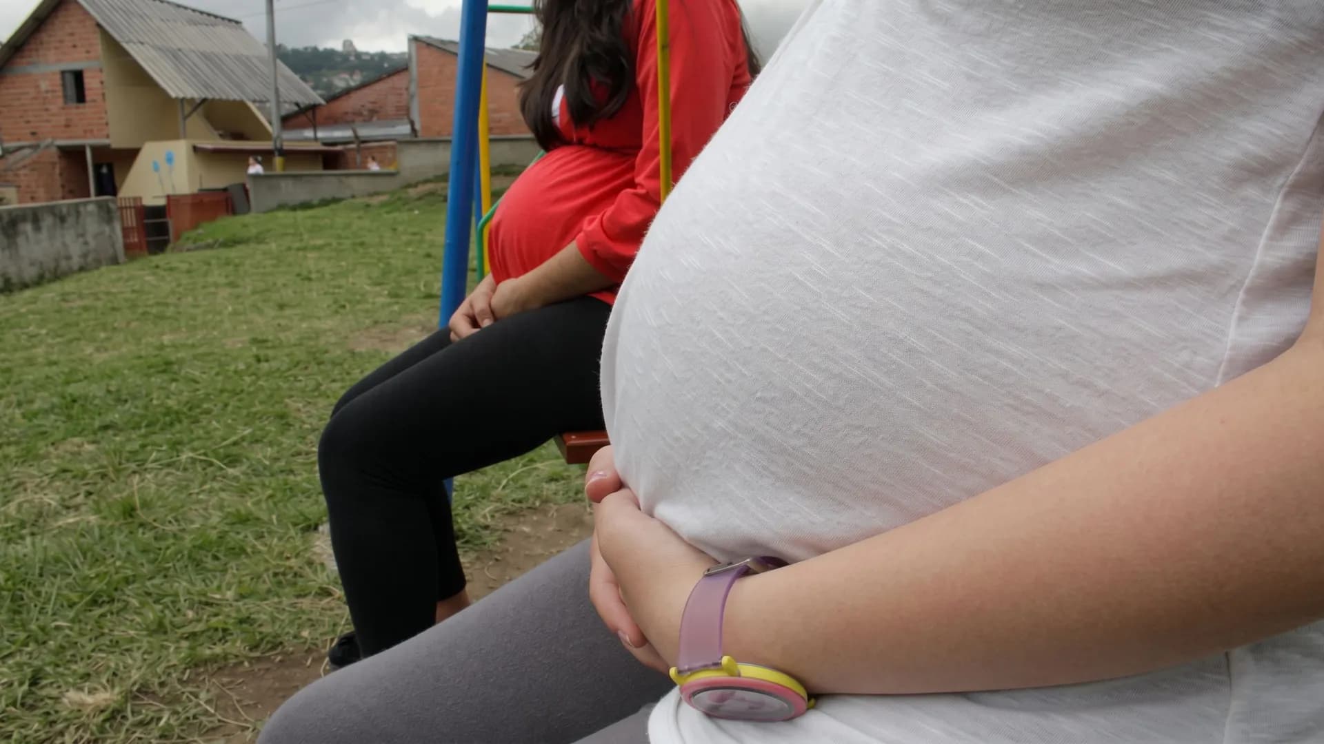 Prevenir sí, decidir no: la contradicción de los colombianos sobre la salud sexual y reproductiva