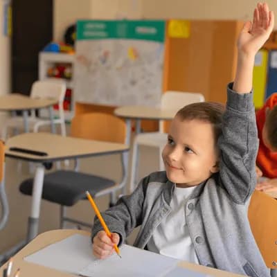 Colegios en administración: calidad educativa en medio de una nueva disputa política