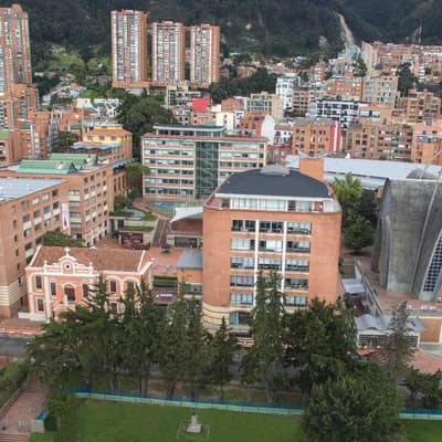 ¿Qué viene después del pregrado? La pregunta incómoda que está dejando el nuevo mercado laboral