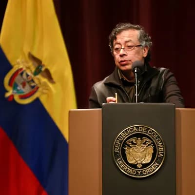 Petro llamó a votar libremente y pidió vigilar el escrutinio durante la jornada electoral. Créditos: Colprensa