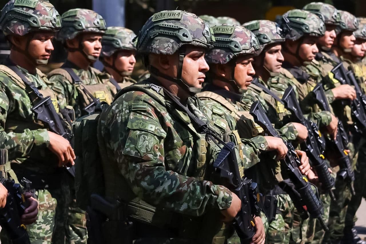 El Ministerio de Defensa confirmó ajustes en el cronograma del fusil Jaguar tras el incidente registrado durante las pruebas técnicas del arma en Tolemaida. Créditos: Colprensa