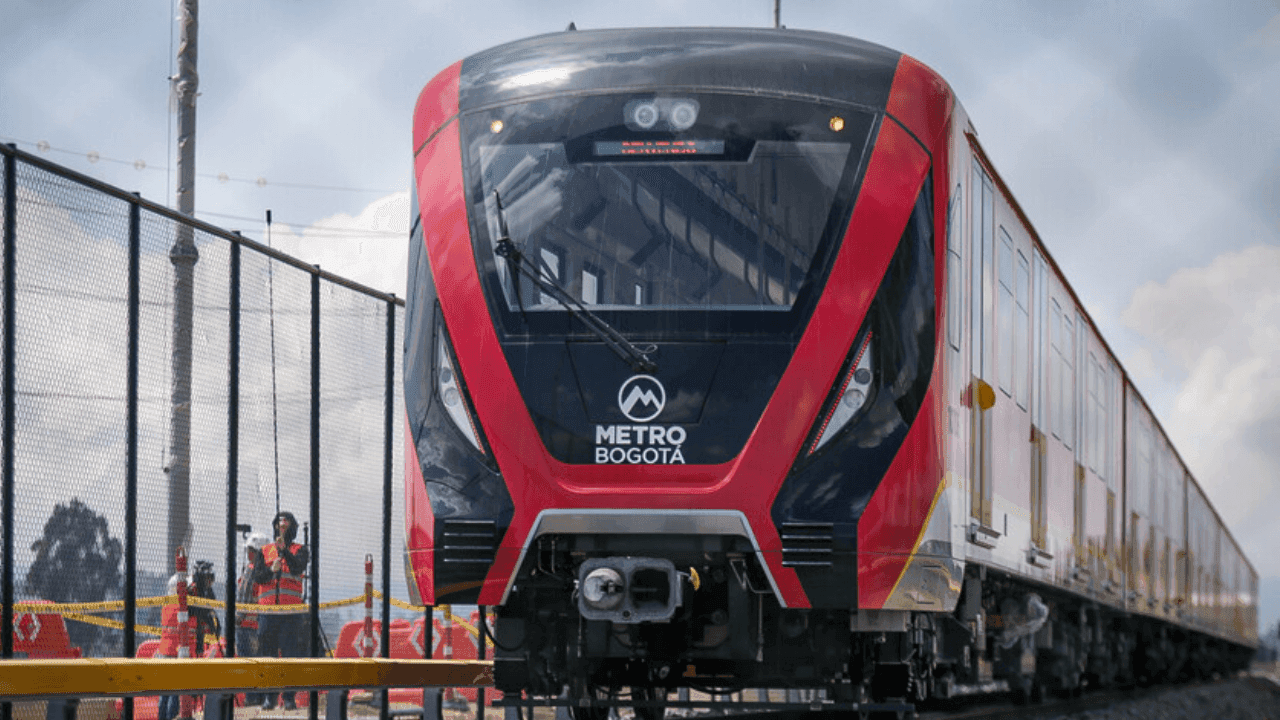 Polémica entre Peñalosa y embajador de China por recorrido en el metro: "Nunca hemos presentado el Metro de Bogotá como un regalo de China"