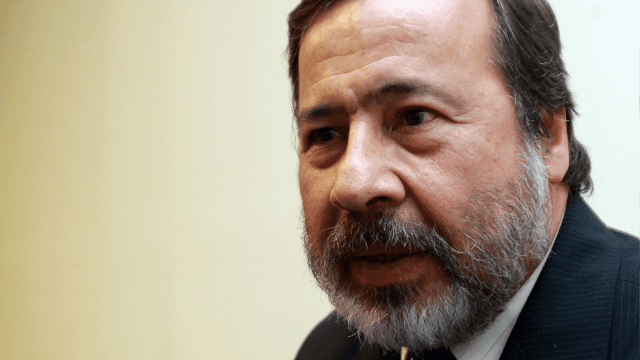 En memoria de Gustavo Gallón En memoria de Gustavo Gallón