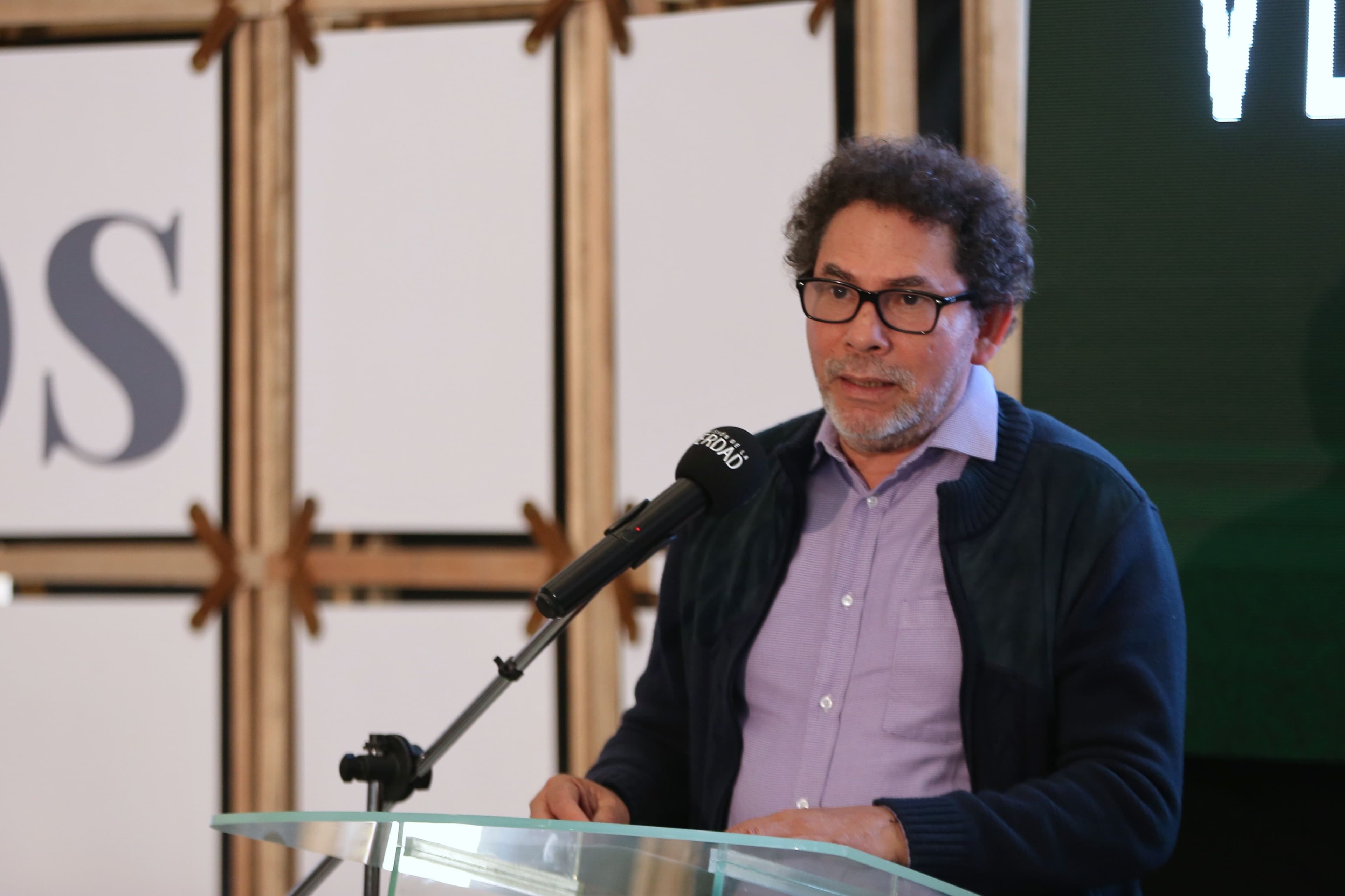 Pastor Alape pidió al Gobierno modificar dos decretos relacionados con la seguridad de excombatientes. Créditos: Colprensa Pastor Alape pidió al Gobierno modificar dos decretos relacionados con la seguridad de excombatientes. Créditos: Colprensa