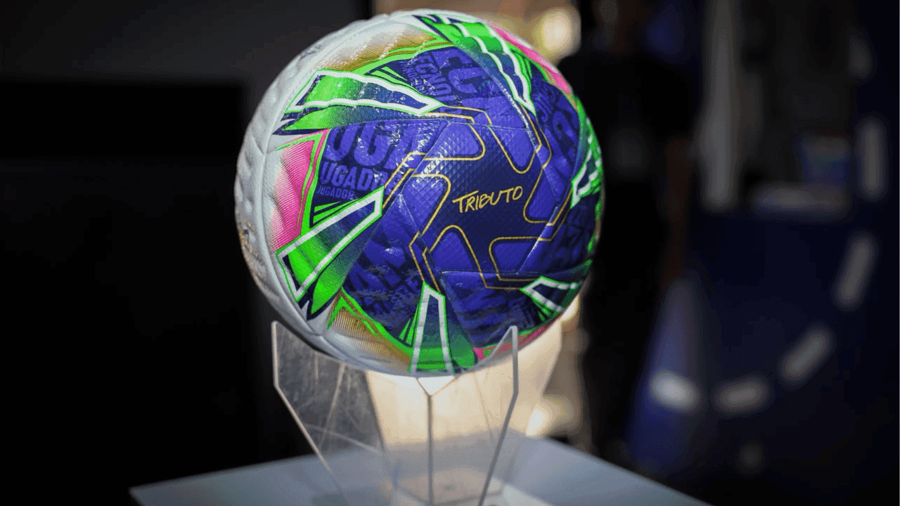 Tributo: el nuevo balón con el que se jugará el fútbol profesional en Colombia Tributo: el nuevo balón con el que se jugará el fútbol profesional en Colombia