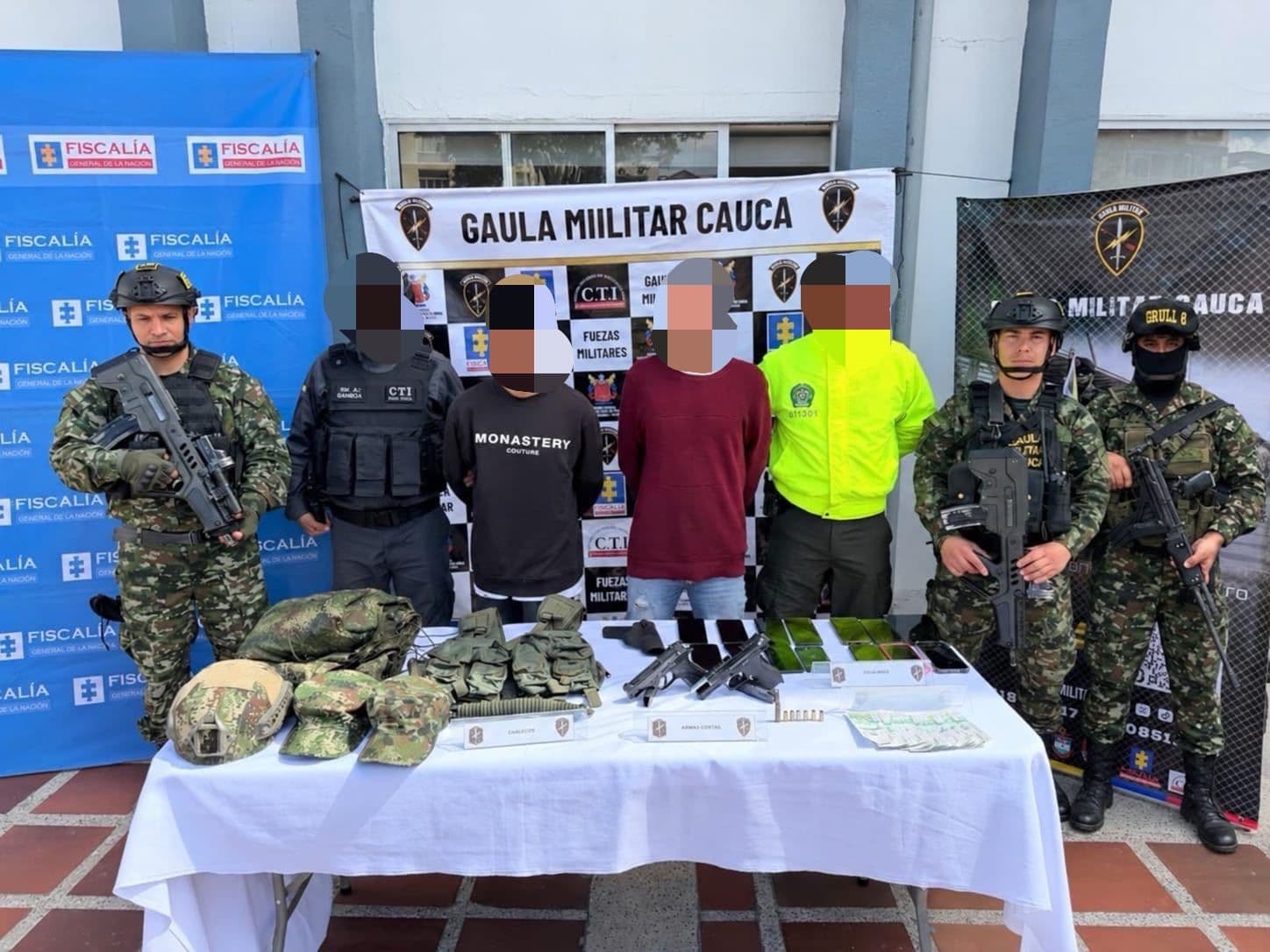 Capturados dos presuntos integrantes de Los Piratas, señalados de extorsionar y secuestrar en la vía Panamericana Capturados dos presuntos integrantes de Los Piratas, señalados de extorsionar y secuestrar en la vía Panamericana
