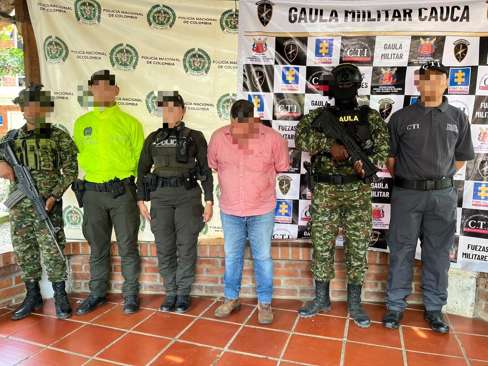 Capturado en Cauca presunto operador logístico de estructuras de alias Iván Mordisco, uno de los más buscados de Caquetá Capturado en Cauca presunto operador logístico de estructuras de alias Iván Mordisco, uno de los más buscados de Caquetá