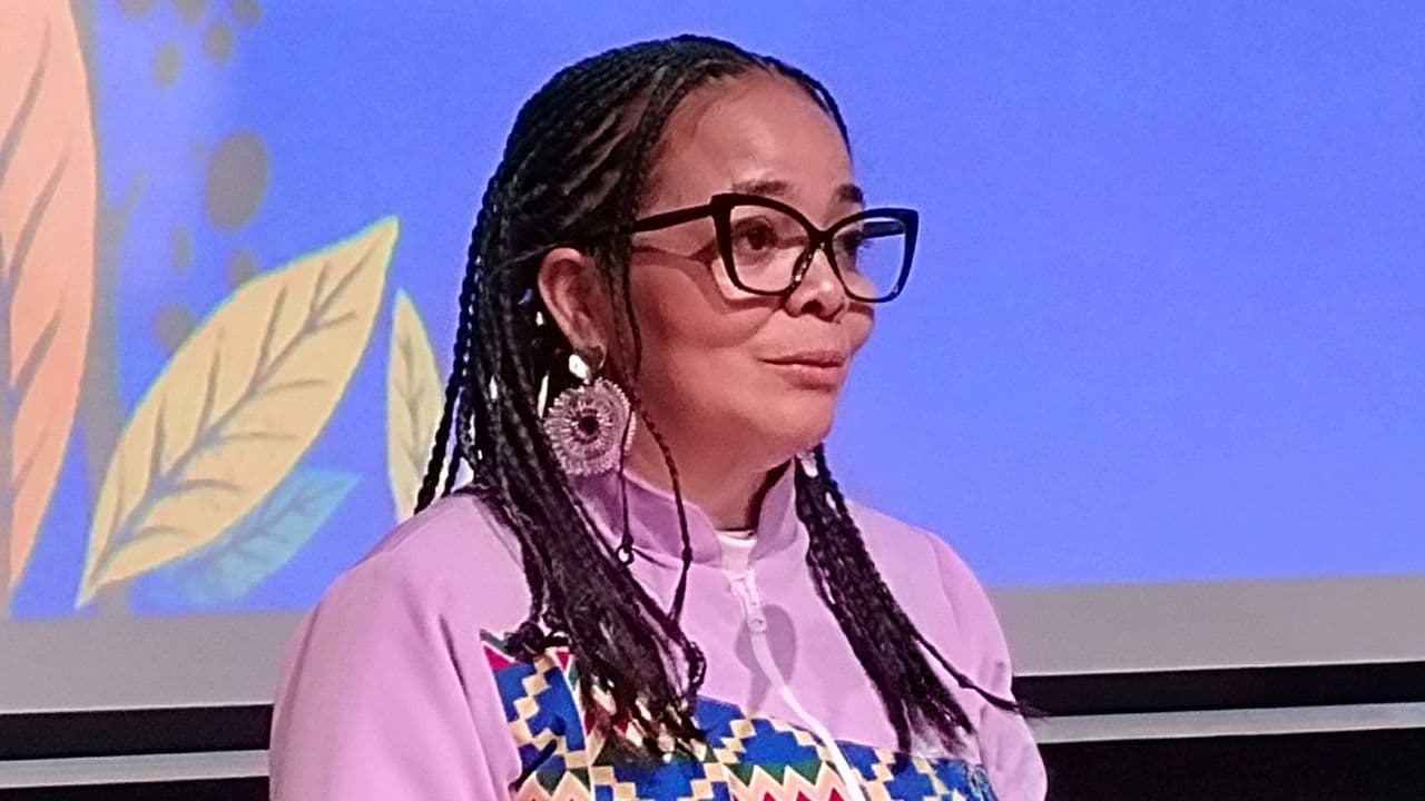 Julia Cogollo, presidenta del Comité de Seguimiento y Monitoreo de las Recomendaciones del Informe Final de la Comisión para la Verdad, Julia Cogollo, presidenta del Comité de Seguimiento y Monitoreo de las Recomendaciones del Informe Final de la Comisión para la Verdad,