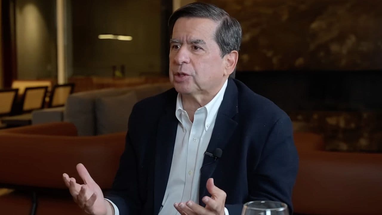 Juan Fernando Cristo, exministro del Interior y miembro de la campaña del candidato de izquierda Iván Cepeda. Foto: CAMBIO Juan Fernando Cristo, exministro del Interior y miembro de la campaña del candidato de izquierda Iván Cepeda. Foto: CAMBIO