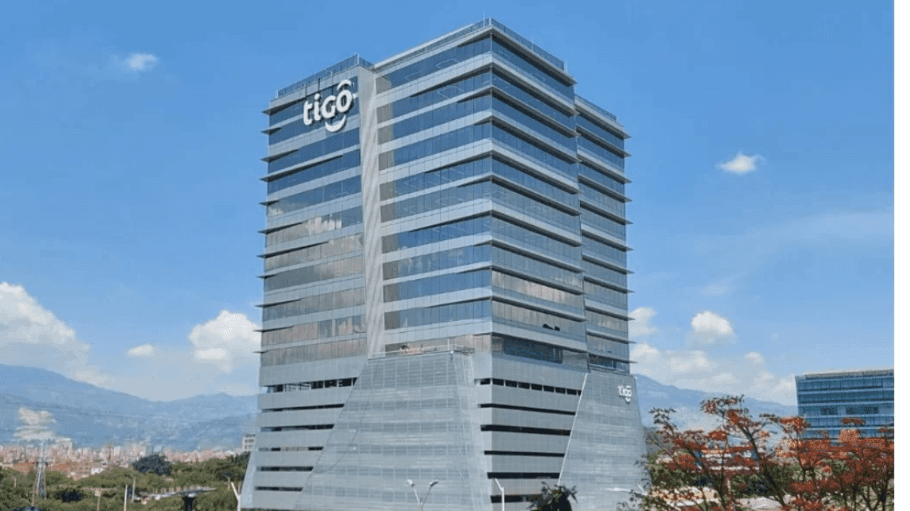 photologuephotos2025-01tigo_0png photologuephotos2025-01tigo_0png