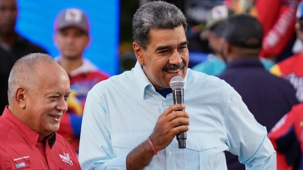 photologuephotos2025-03diosdado_cabello_revelo_cuales_son_los_cantantes_vetados_por_nicolas_maduro_juanes_carlos_vives_y_maluma_integran_la_listajpg photologuephotos2025-03diosdado_cabello_revelo_cuales_son_los_cantantes_vetados_por_nicolas_maduro_juanes_carlos_vives_y_maluma_integran_la_listajpg