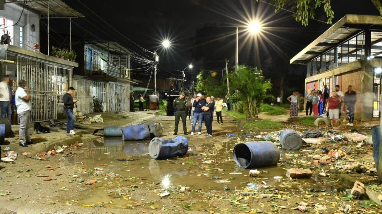 photologuephotos2025-05atentado_terrorista_en_cali_deja_tres_policias_heridos_autoridades_ofrecen_millonaria_recompensajpg photologuephotos2025-05atentado_terrorista_en_cali_deja_tres_policias_heridos_autoridades_ofrecen_millonaria_recompensajpg