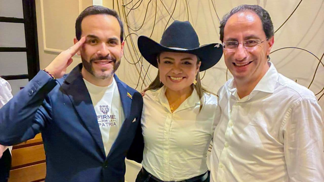 Lina Garrido junto a Abelardo de la Espriella Lina Garrido junto a Abelardo de la Espriella