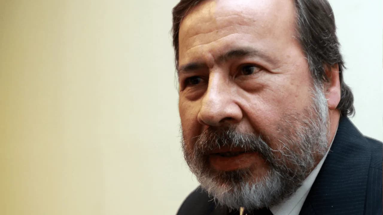 En memoria de Gustavo Gallón En memoria de Gustavo Gallón