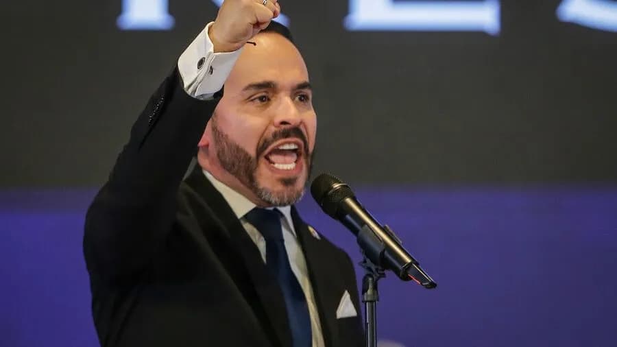 Proceso de empalme de Gobierno fue suspendido por los equipos de Gustavo Petro y de Abelardo de la Espriella Proceso de empalme de Gobierno fue suspendido por los equipos de Gustavo Petro y de Abelardo de la Espriella