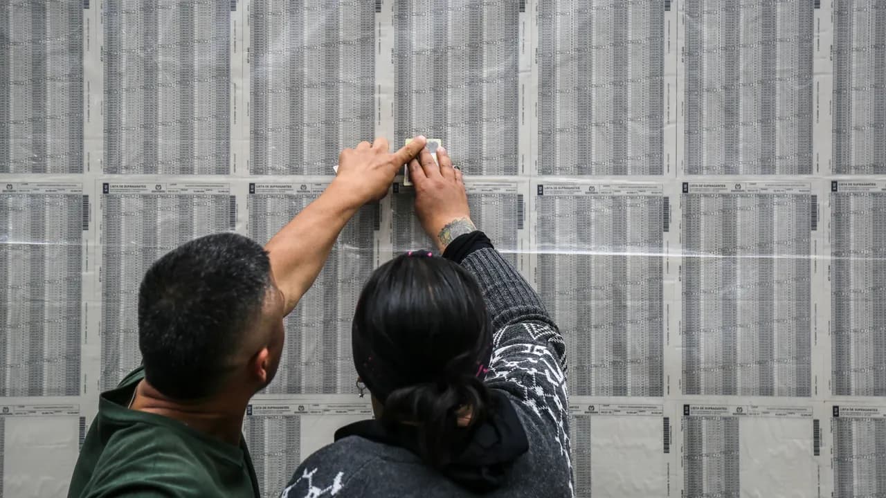 La ‘pifia’ de las encuestas: solo una firma acertó en la elección presidencial más apretada de Colombia La ‘pifia’ de las encuestas: solo una firma acertó en la elección presidencial más apretada de Colombia