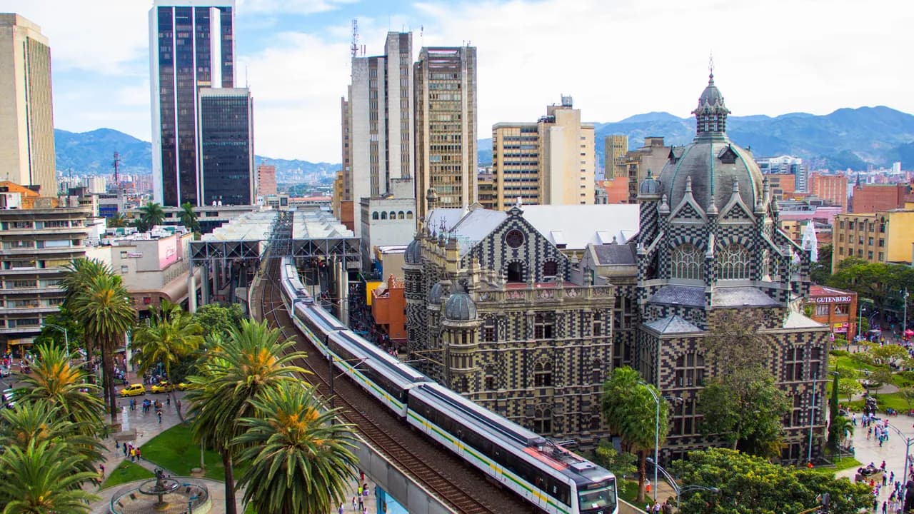 Time Out ubicó a Medellín entre las 10 ciudades más bellas del mundo en su ranking de 2026. Créditos: Colprensa Time Out ubicó a Medellín entre las 10 ciudades más bellas del mundo en su ranking de 2026. Créditos: Colprensa