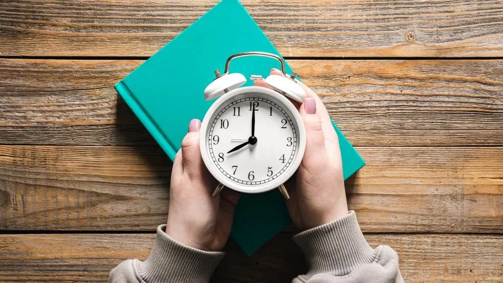 Hora Gaviria: ¿por qué quieren adelantar una hora los relojes en Colombia y es realmente eficaz esa medida? Hora Gaviria: ¿por qué quieren adelantar una hora los relojes en Colombia y es realmente eficaz esa medida?