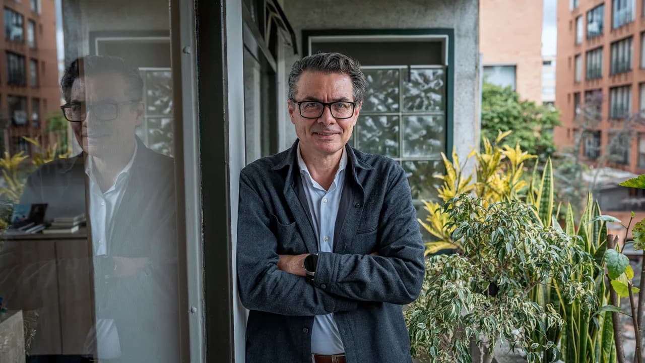 Alejandro Gaviria Alejandro Gaviria