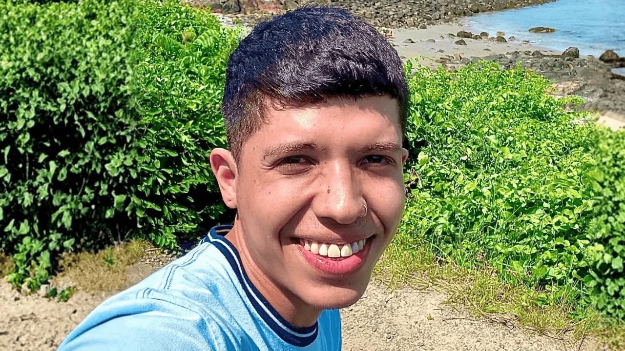 “Joan Sebastián Guerrero no era el objetivo”: congresista de Maine exige esclarecer muerte del colombiano en operativo de ICE “Joan Sebastián Guerrero no era el objetivo”: congresista de Maine exige esclarecer muerte del colombiano en operativo de ICE